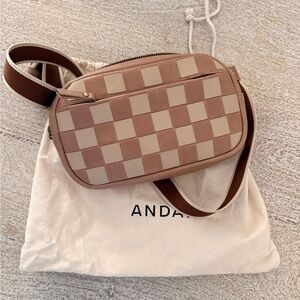 Checkered Andar The Devin Tan and Cream crossbody Bag